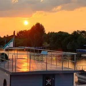 Hausboot La Mare Sonja Weyhe